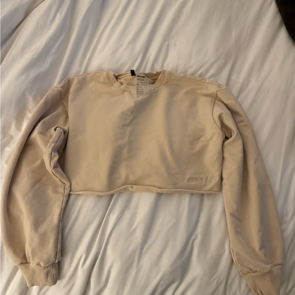 Bo+Tee Active Cropped Sweatshirt